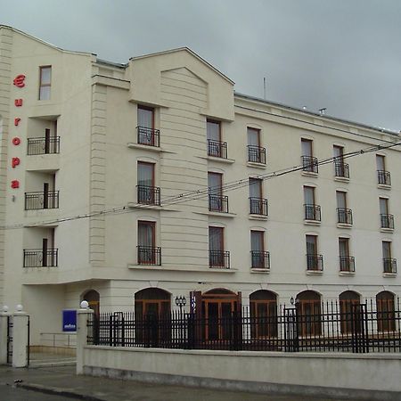 Hotel Europa Ploieşti Buitenkant foto