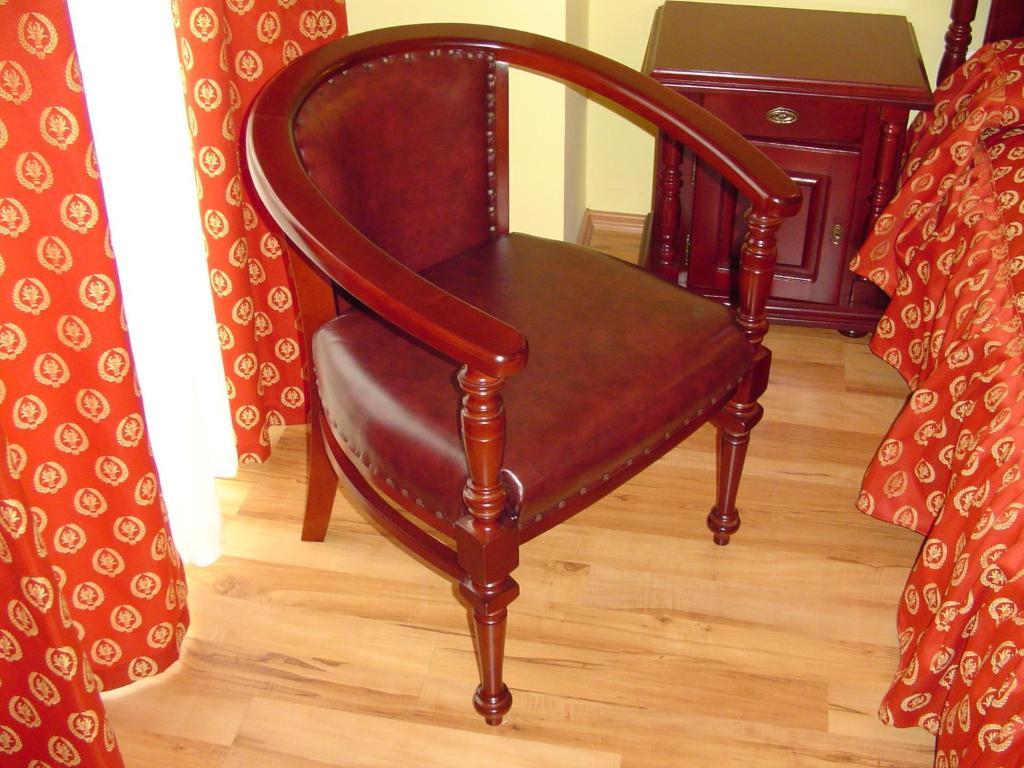 Hotel Europa Ploieşti Kamer foto